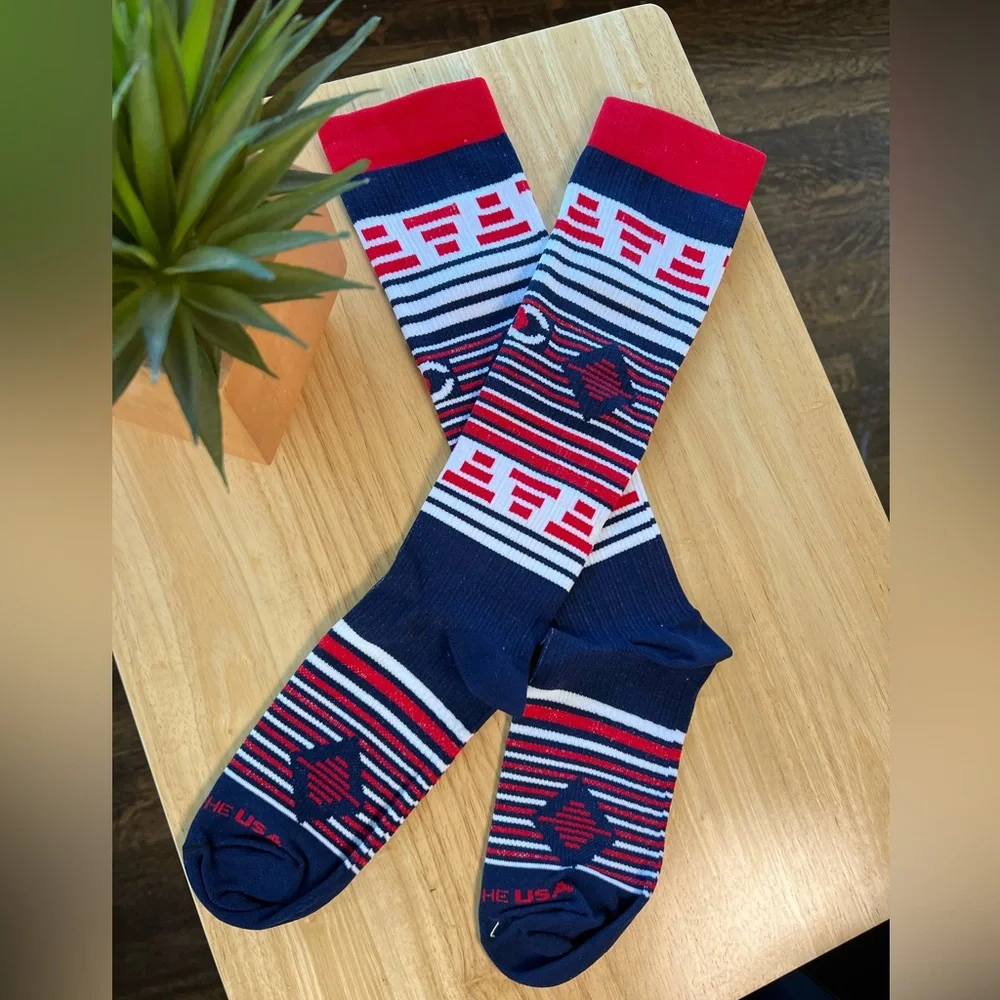 NWT- Procompression Compression Socks- Size S/M - Picture 2 of 2